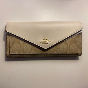 Coach Wallet New w/ tags